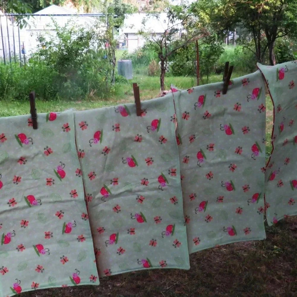 Burp Cloth, Flannel, Reversible Lady Bugs and Polka Dots, Set of 3 - Picture 5 of 5